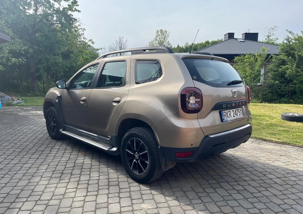 Dacia Duster cena 64900 przebieg: 62221, rok produkcji 2017 z Rymanów małe 79
